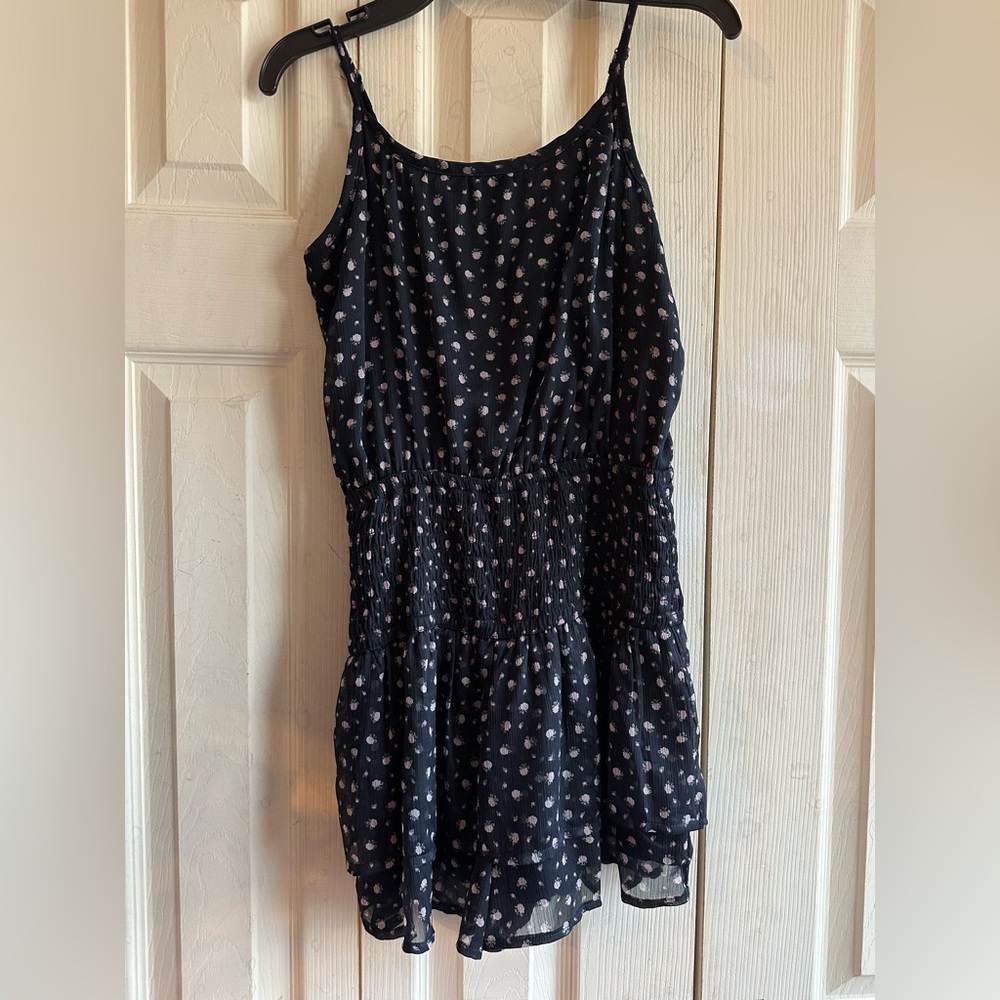 abercrombie kids Girl’s size 13/14 romper black w/floral print, elastic waist